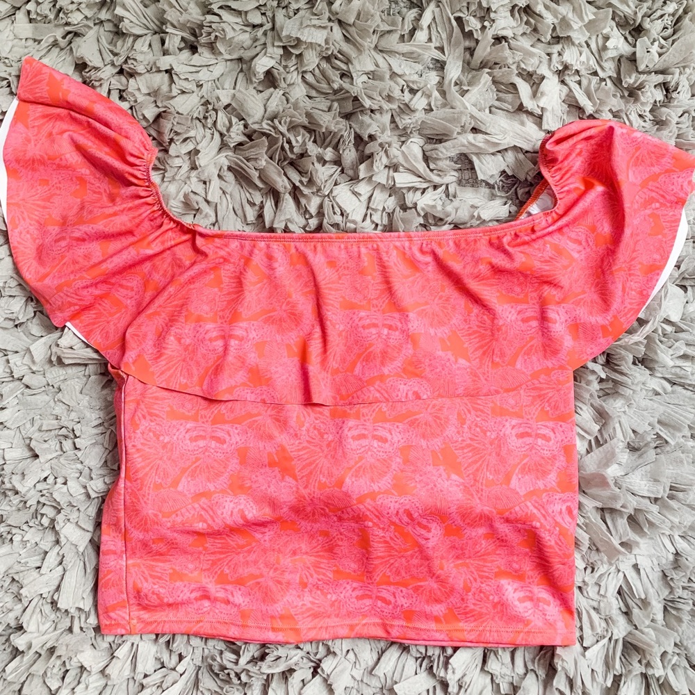 Kortni Jeane XL Butterfly Ruffle Around Top NEW